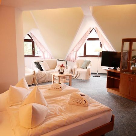 Hotel Waldesruh Lengefeld  Eksteriør bilde